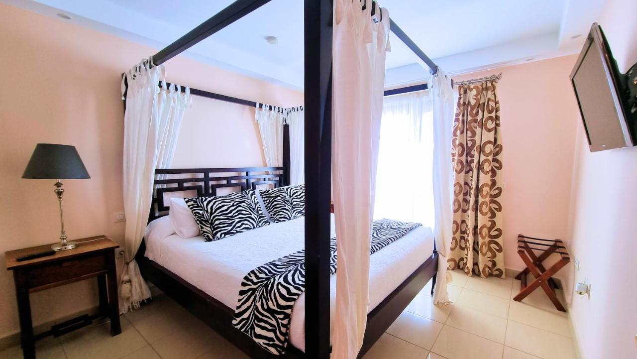 Evita Beach Suites Exclusivas Калета де Себо Екстер'єр фото
